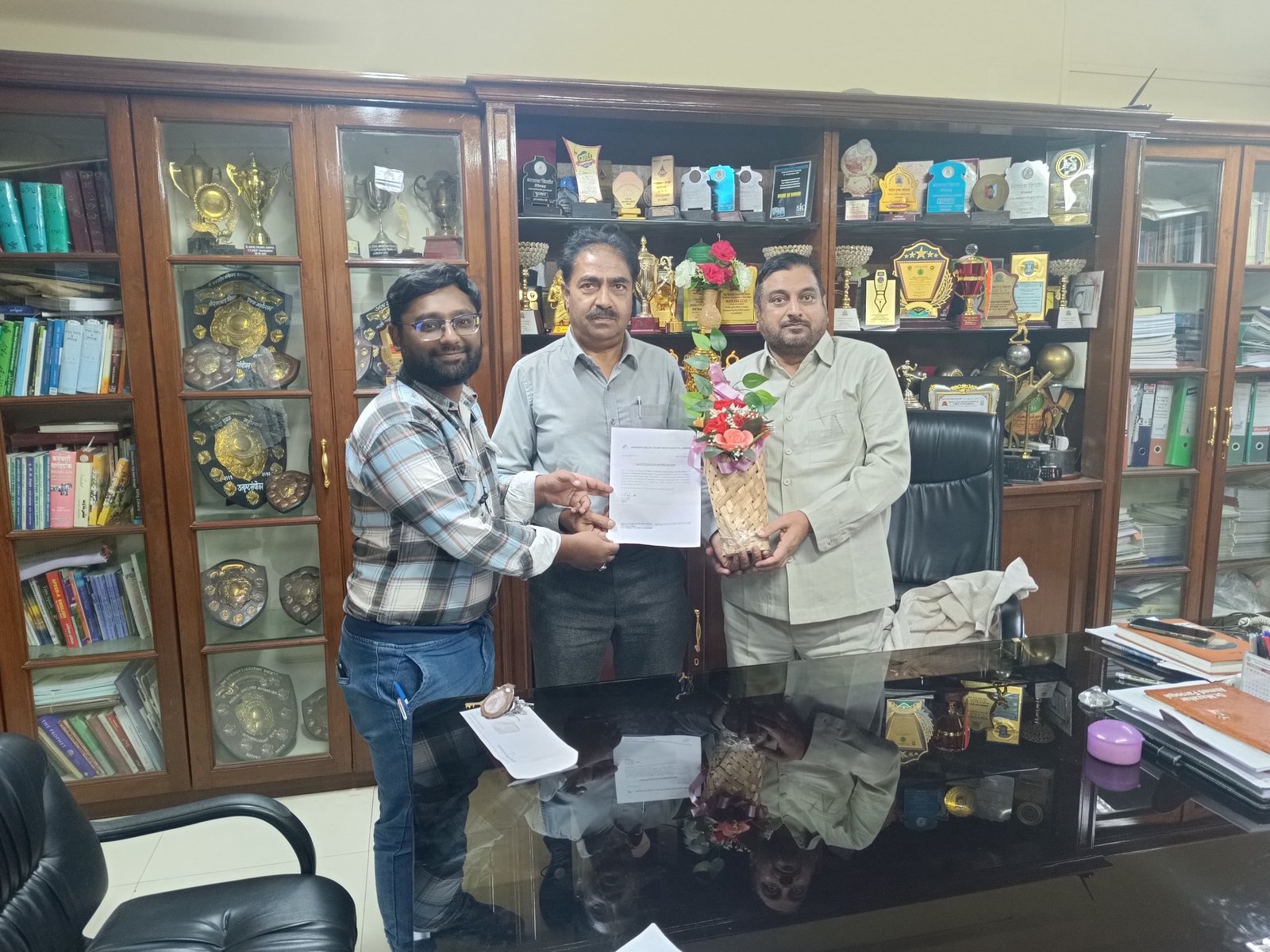 Principal Dr. Mazahar Ahmad Farooqui felicitated M.A.Malik, and Muneeb ur Rahman faculty from Department of Geology for receiving a letter of appreciation from Jankidevi Bajaj Gram Vikas Sansthan (JBGVS) for Hydrological Survey of 110 villages in Gangapur Dist. AURANGABAD