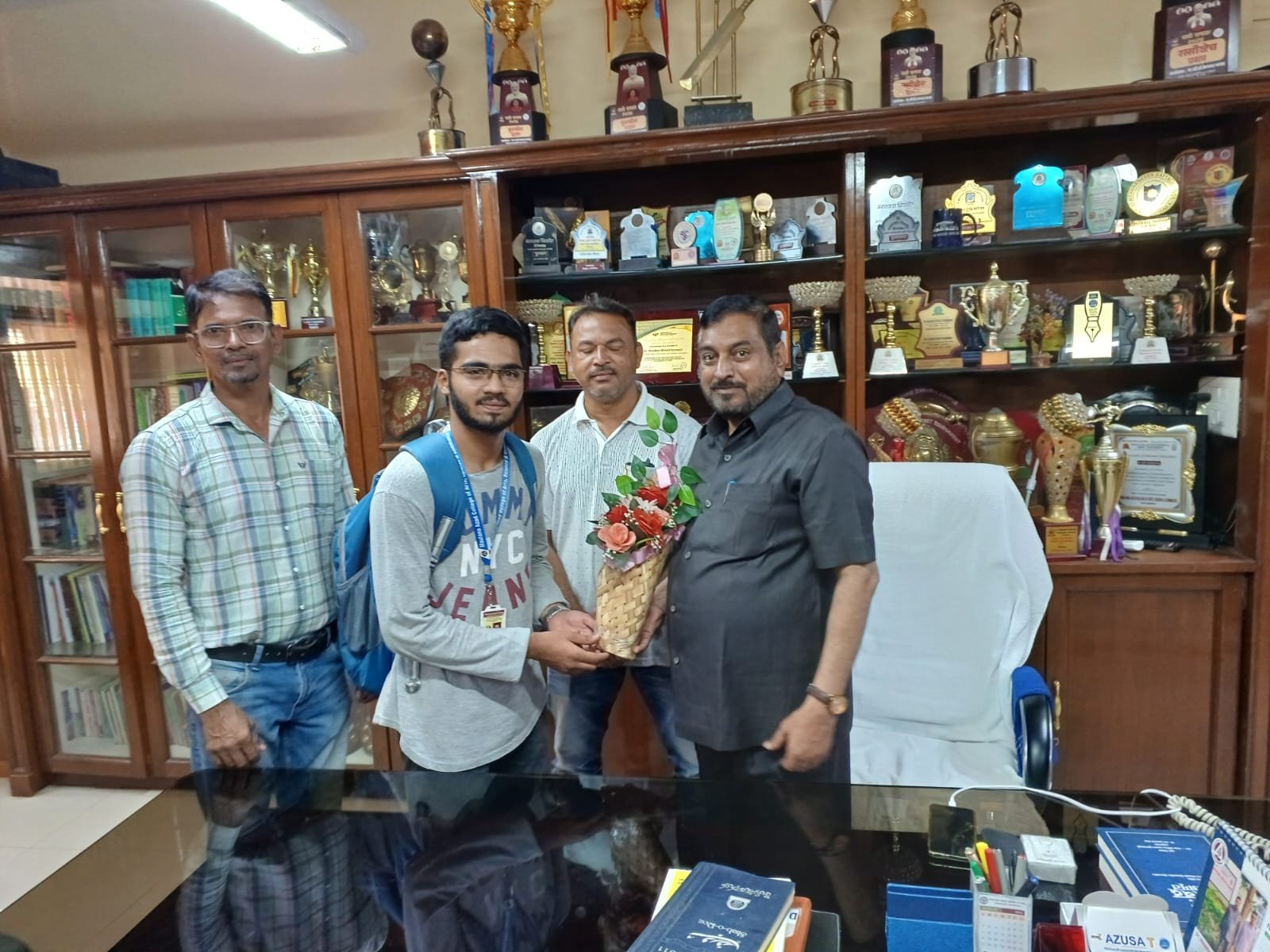 Mubashir Kadri studying in XI Commerce won Gold medal in DSO District Championship.