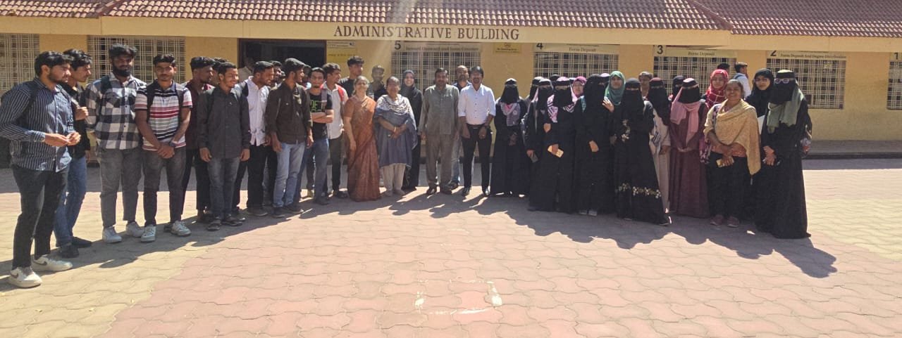 A three-day skill development training program was held at Maulana Azad College of Arts, Science, and Commerce from February 10th to 12th, 2025, organized by the Career Counselling and Guidance Cell in partnership with the Magic Bus Foundation, Pune.  The program aimed to boost student employability.  Principal Dr. Mazahar Ahmed Farooqui inaugurated the event, urging the 72 participating students to maximize this valuable opportunity.  The training covered key skills such as communication, goal setting, stress management, resume building, interview preparation, and professional etiquette.  Interactive learning, including memory games and the 