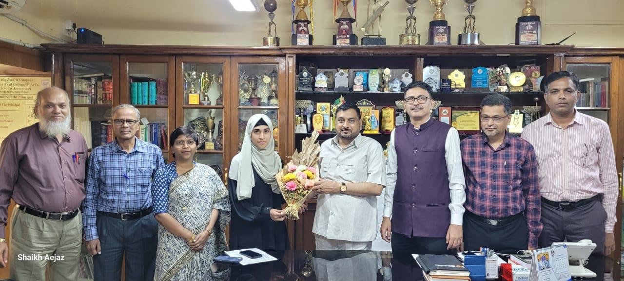 Principal Dr. Mazahar Ahmed Farooqui felicitated Ms. Nasrin Khokar, a B.Com third-year student on successfully qualifying at the Executive level of the Company Secretary examination in  first attempt. Vice Principal Dr. Arif Pathan, HoD Dr. Aparna Saraf, and senior faculty members also joined in congratulating Ms. Khokar.