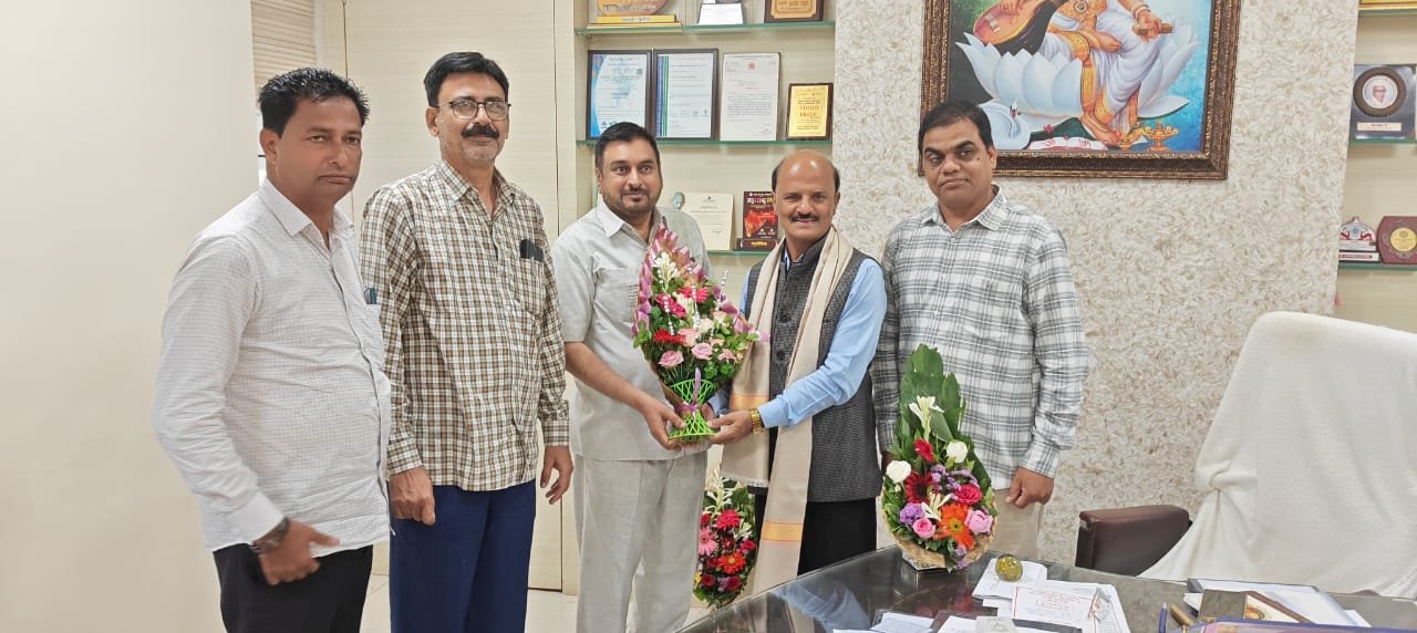 Prof. Satish Patil being felicitated on his appointment as Principal of S.B. Science College, Aurangabad.