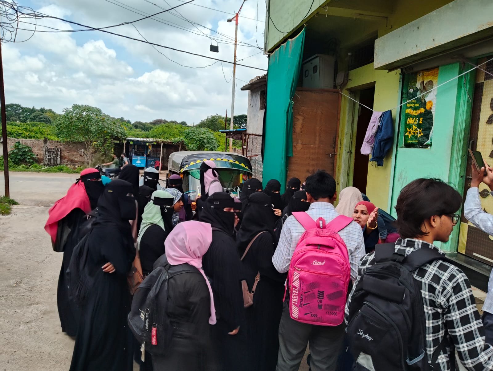 Principal Dr. Mazhar Ahmed Farooqui guided the Dept. of Sociology in conducting a Health Awareness Drive on Dengue, Malaria & Jaundice today at N-13 from 11 AM, led by HoD Dr. Shahela Yasmeen & Dr. Afroz Begum, with active participation of 30 B.A. Sociology students.