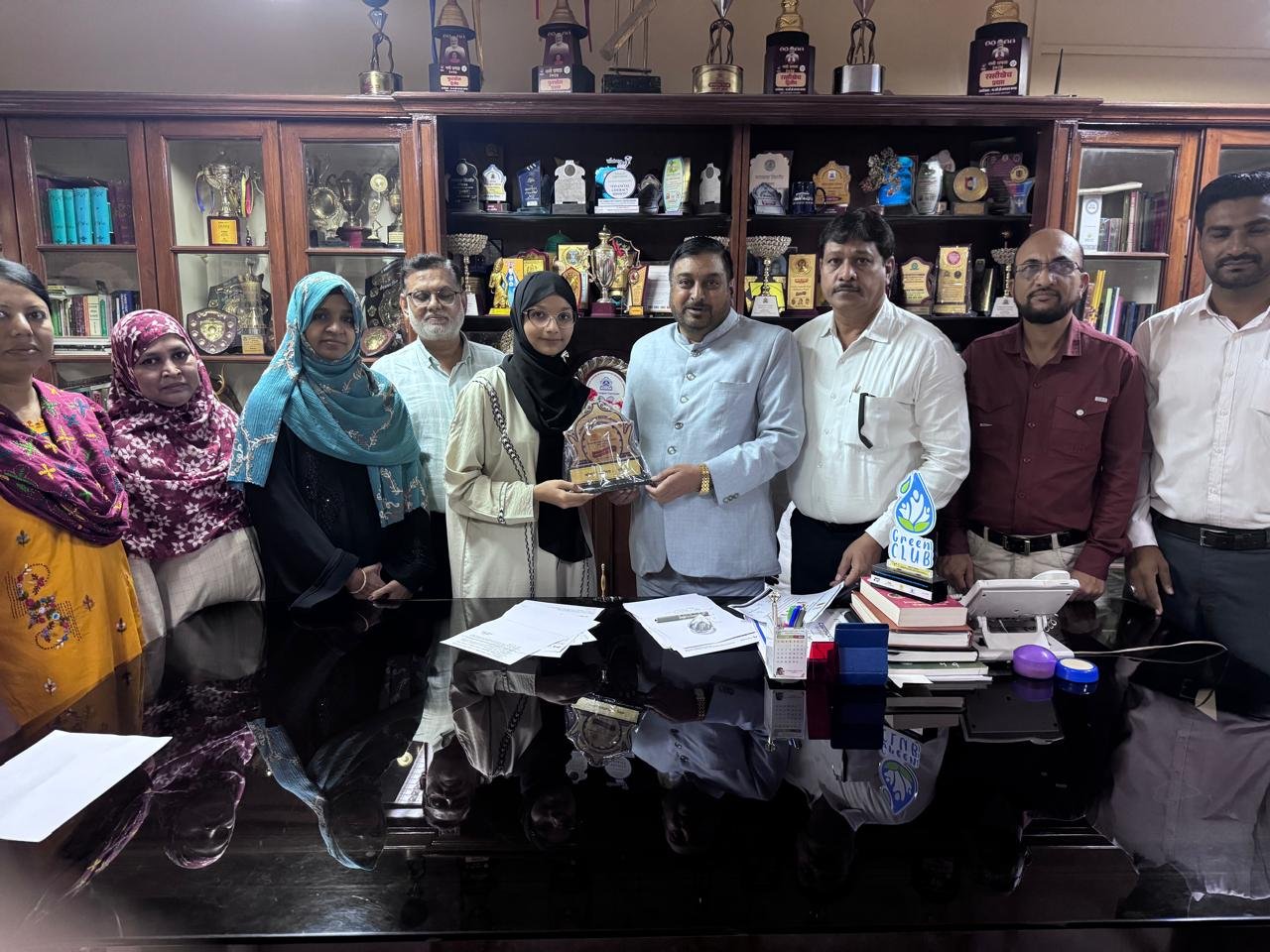 Maulana Azad College stood third in the collage arts competition at the Central Youth Festival 2025 of BAMU. Congratulations to Ifra Anjum of B.Sc. I year for this achievement! 