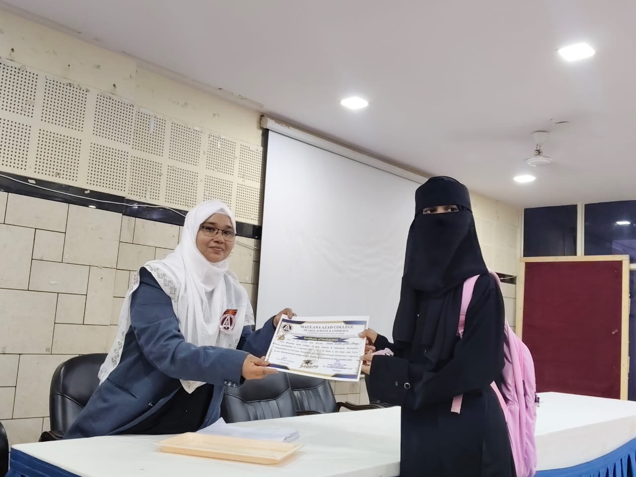 State-Level Poster Presentation Competition Held at College  Under the guidance of Principal Dr. Mazhar Ahmed Farooqui, the Department of Economics organized a State-Level Poster Presentation Competition on “Strengthening Social Order through Scholarship” on 13th October 2025 at Seminar Hall – I.  The event began at 11:00 a.m. with Chief Guest Dr. Nandkumar Rathi, Regional Director, Yashwantrao Chavan Maharashtra Open University. Principal Dr. Farooqui chaired both the first and second sessions. 50 participants from 228 colleges across Maharashtra, including Mumbai, Nashik, Kolhapur, Manmad, and Ahmednagar, showcased 328 posters.  The second session included prize distribution, with 17 trophies and 30 medals awarded. All participants received certificates.  > “Students’ creativity has the power to strengthen society,” said Principal Dr. Farooqui during the concluding ceremony.    The event concluded at 5:00 p.m. with the National Anthem, leaving students motivated and inspired.